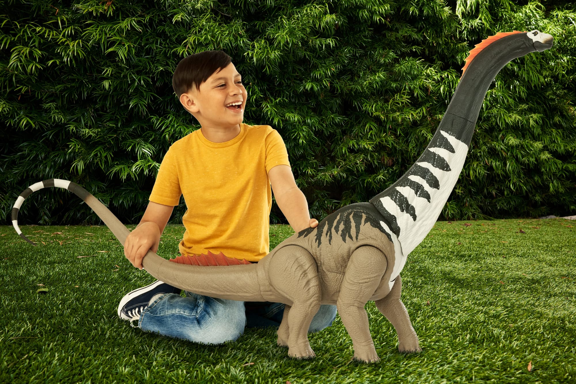 Jurassic World Dinossauro de Brinquedo Rebirth Titanosaurus