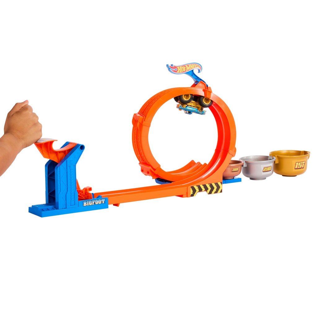 Hot Wheels Monster Trucks Pista de Juguete Competencia de Big Foot Giros Extremos