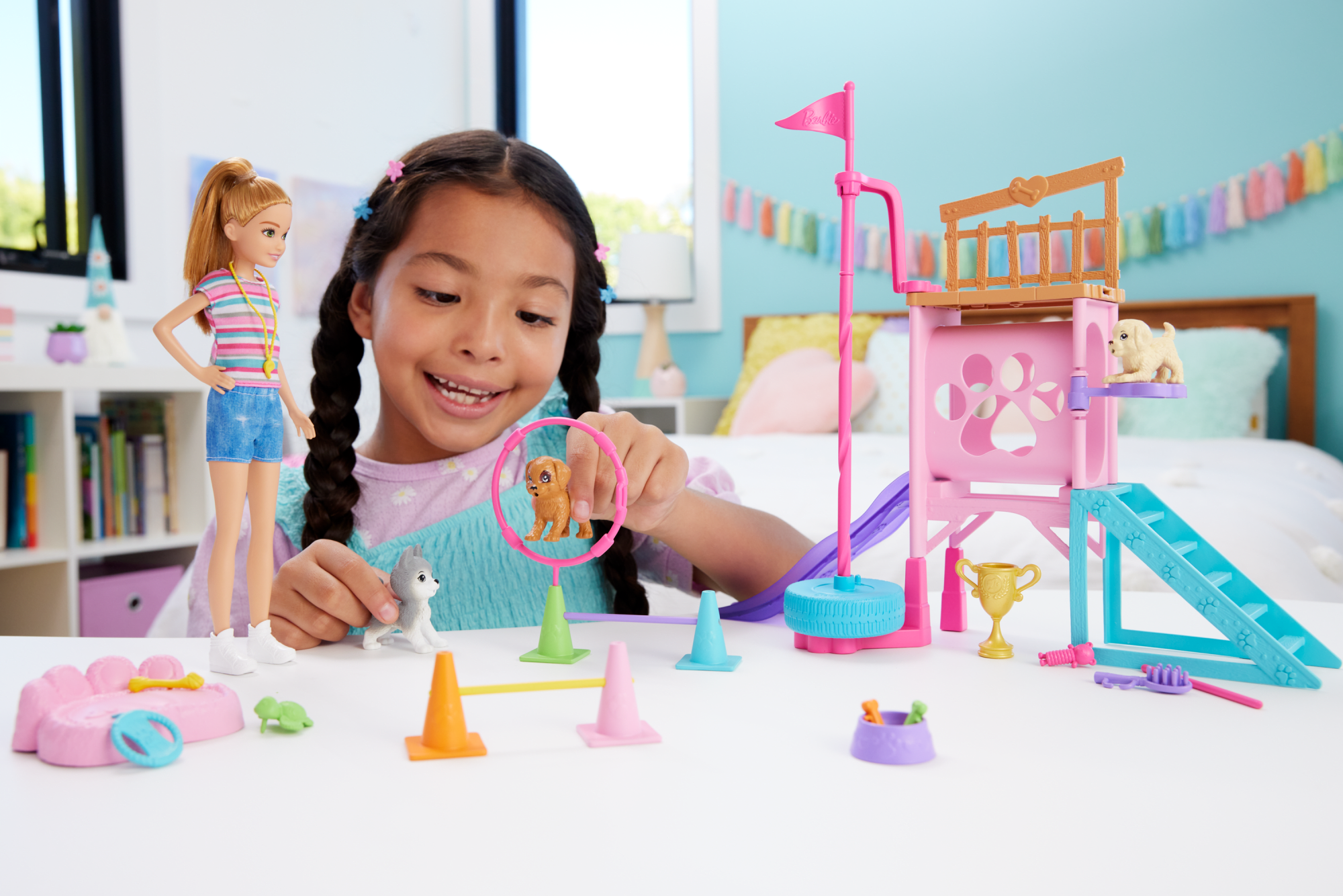 Barbie-Poupée et Coffret Parcours D’Obstacles